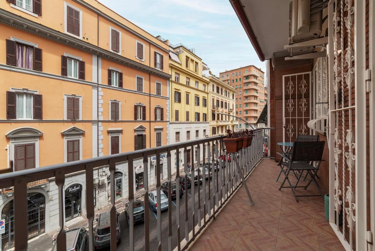 Piazza Re Di Roma Comfy Apartment Eksteriør billede