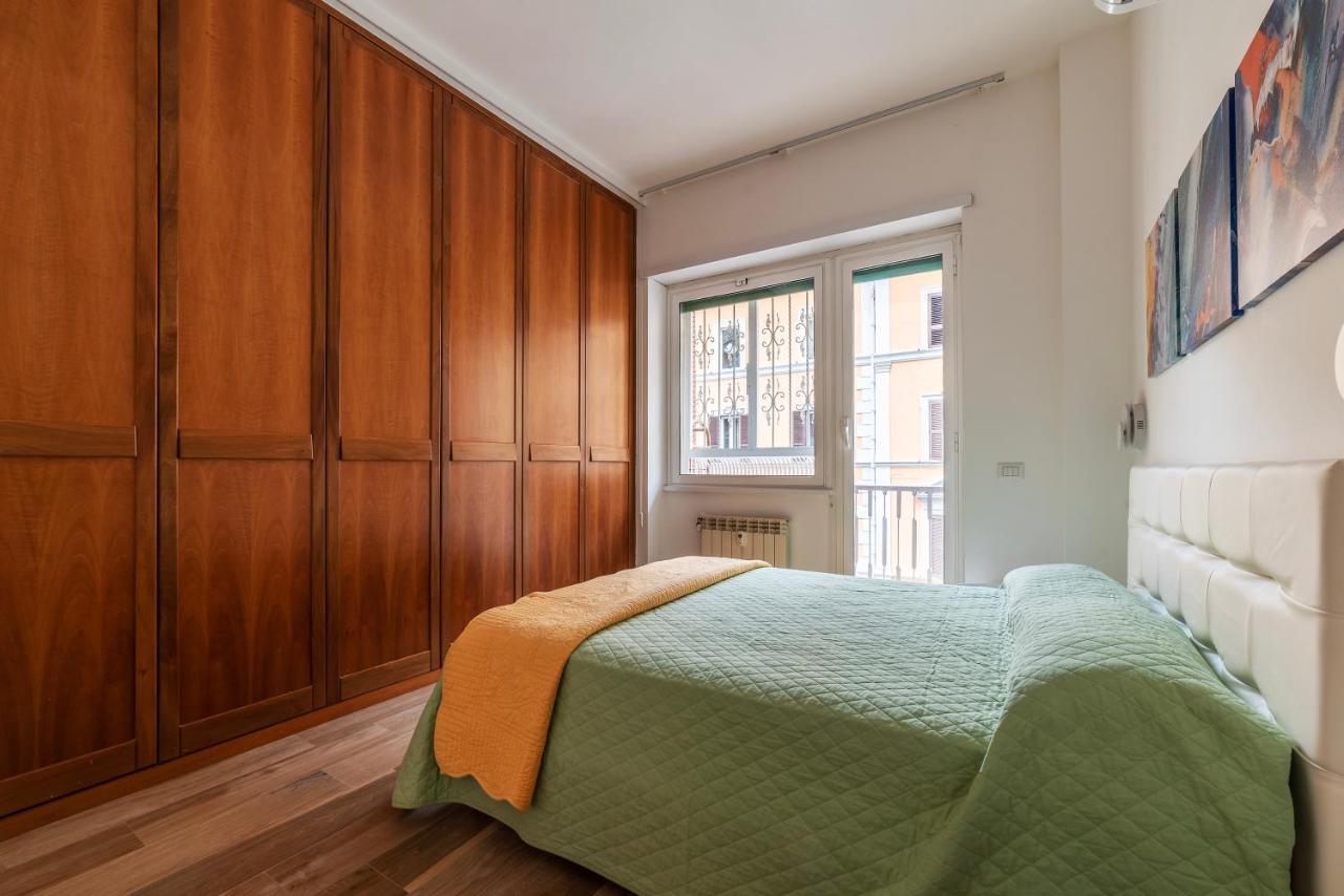 Piazza Re Di Roma Comfy Apartment Eksteriør billede