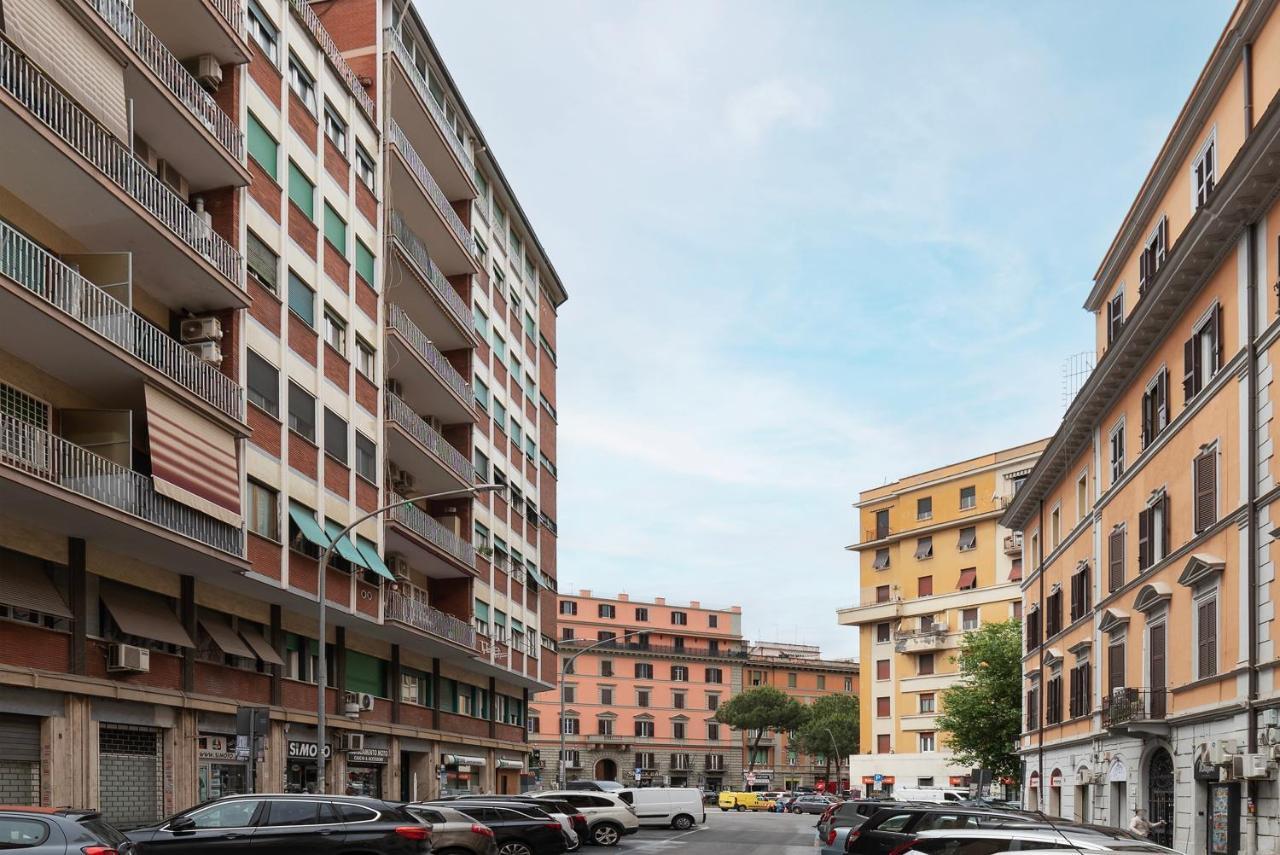 Piazza Re Di Roma Comfy Apartment Eksteriør billede