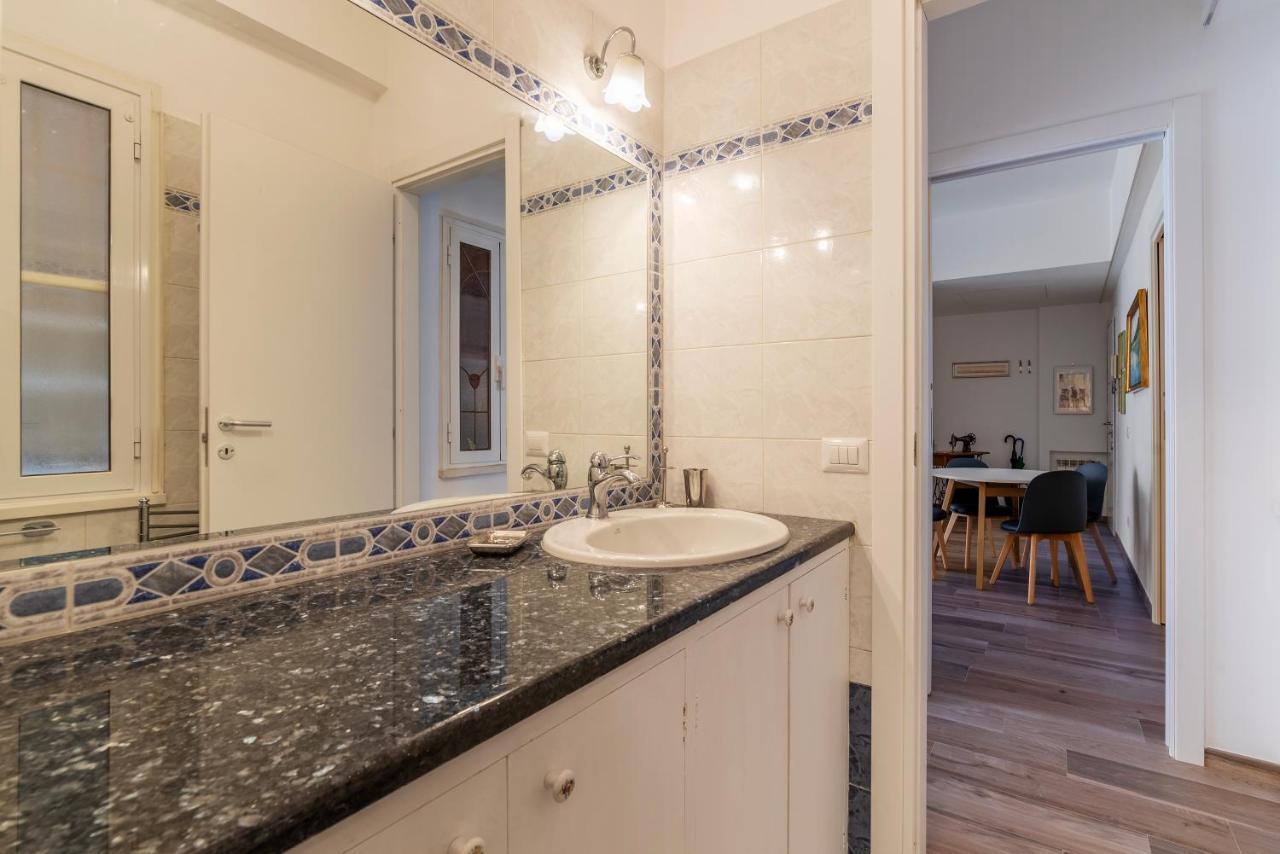 Piazza Re Di Roma Comfy Apartment Eksteriør billede