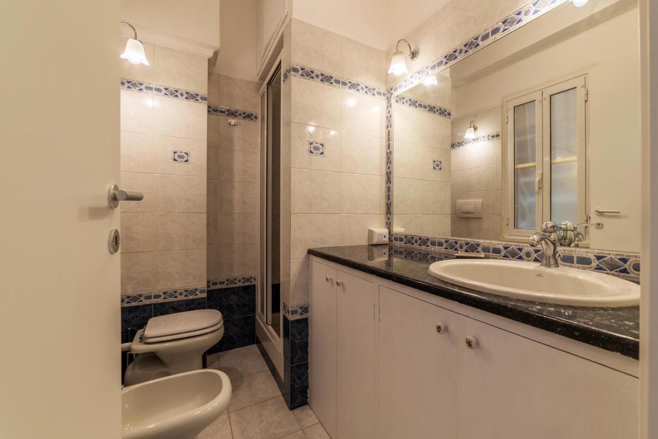 Piazza Re Di Roma Comfy Apartment Eksteriør billede