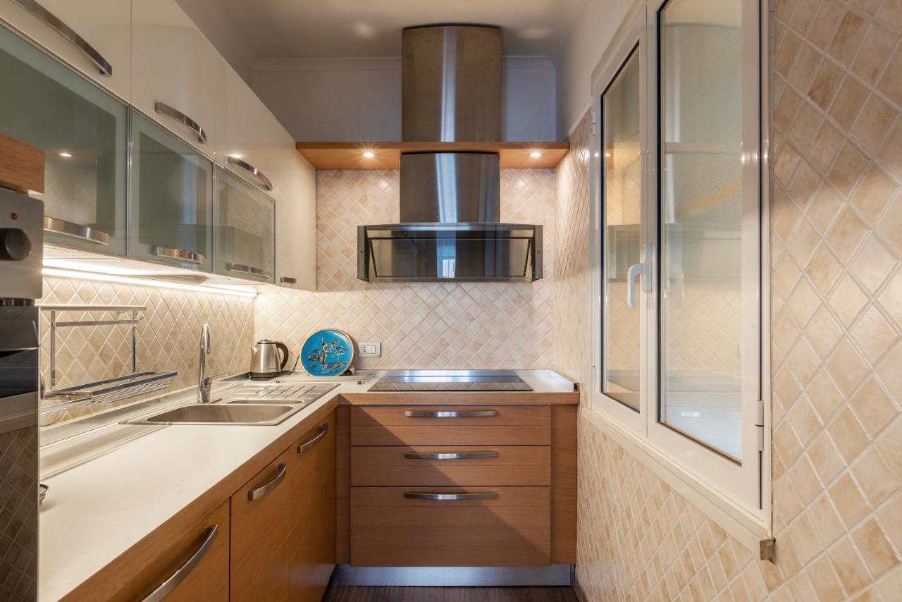 Piazza Re Di Roma Comfy Apartment Eksteriør billede